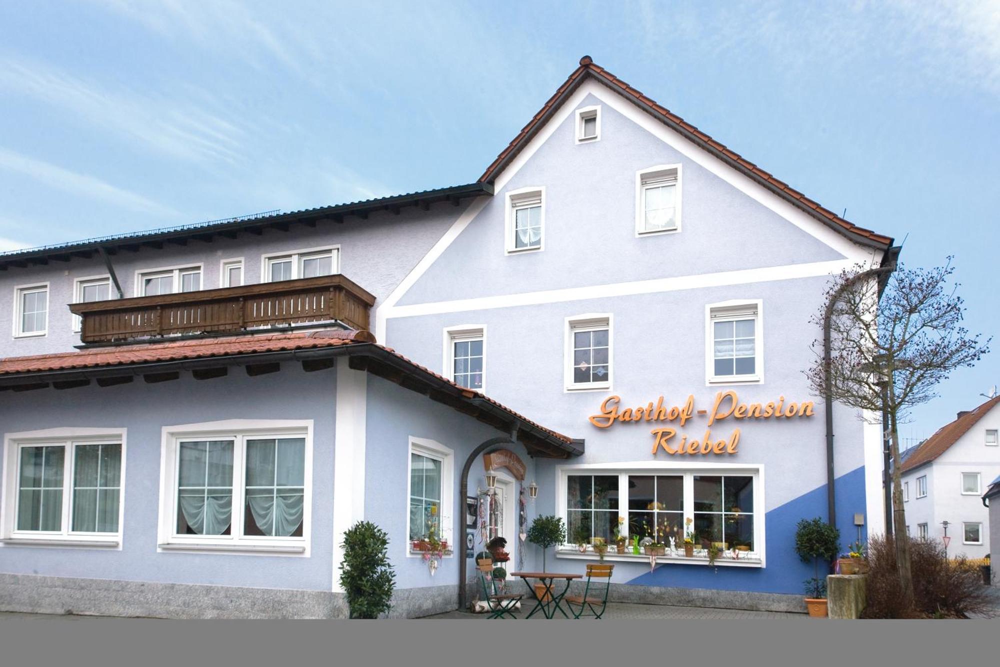Hotel Gasthof Pension Riebel Etzenricht Eksteriør billede